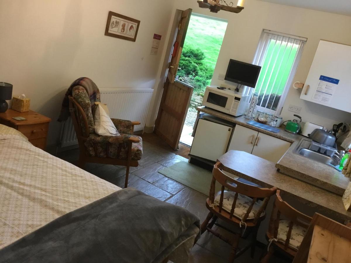 Bed and Breakfast The Burnside Edmondbyers Экстерьер фото